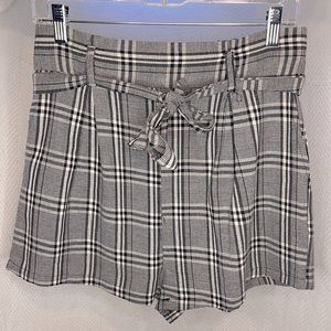 neutral plaid shorts